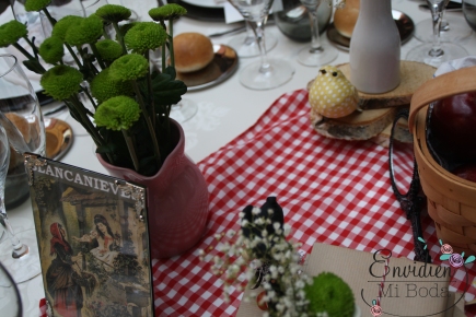 Decoración boda de la mesa de blancanieves