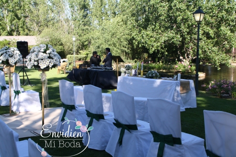 Boda Sandra & Edu decoración de boda altar por wedding planners madrid envidienmiboda