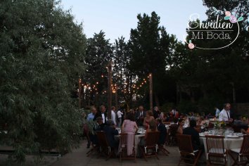 La boda campestre con cena al aire libre de Lorena & Sergio en Madrid