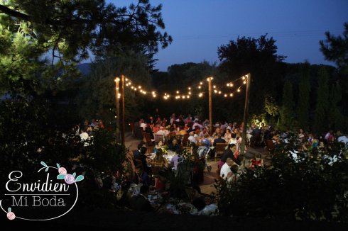La boda campestre con cena al aire libre de Lorena &amp; Sergio en Madrid